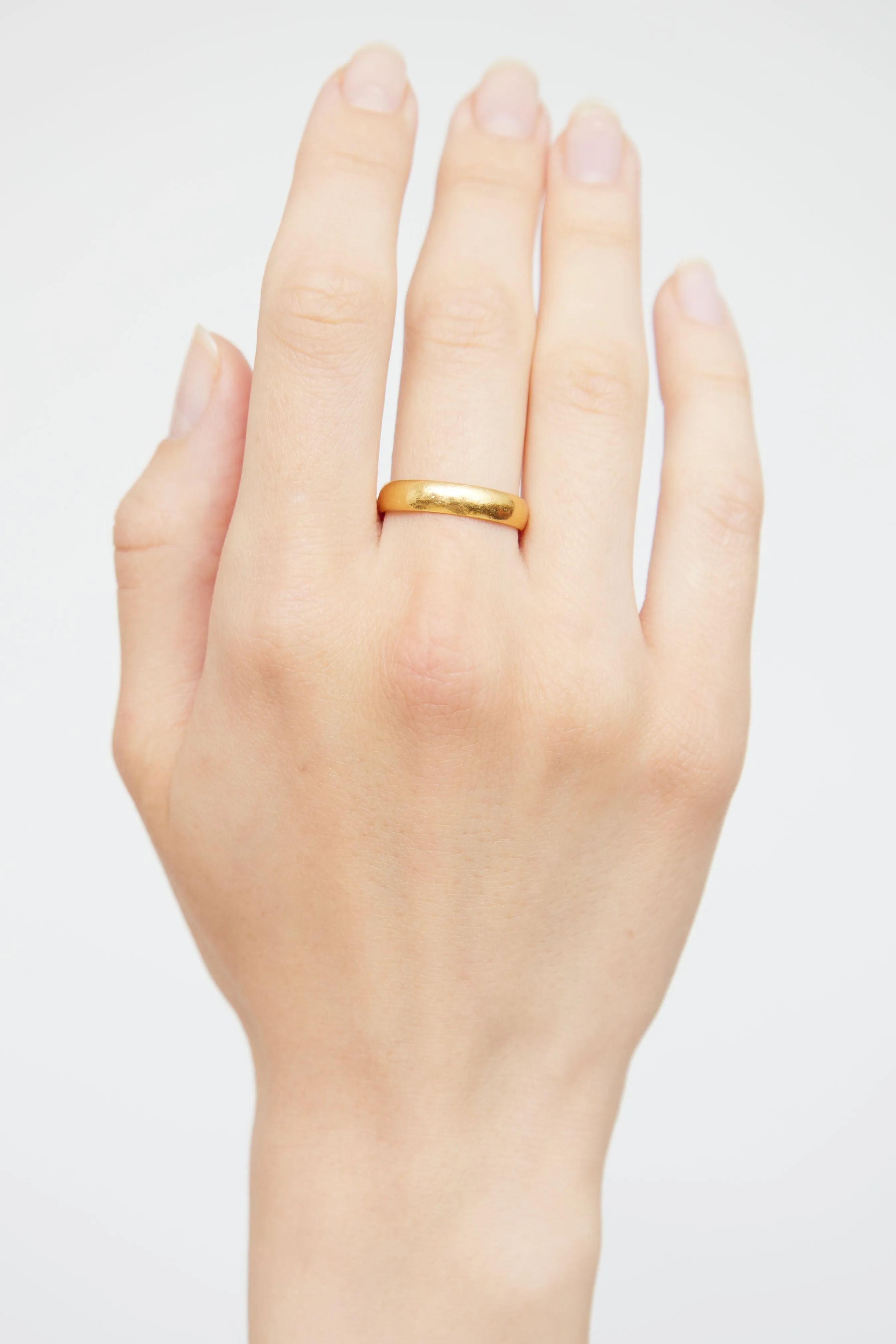 22K Yellow Gold Band Ring